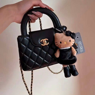 چارم کیف و بگ ادایی دخترونه هلو کیتی💕🪄🎠